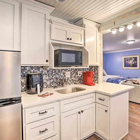 Updated Williamstown Apartment With Kitchen! Exteriör bild