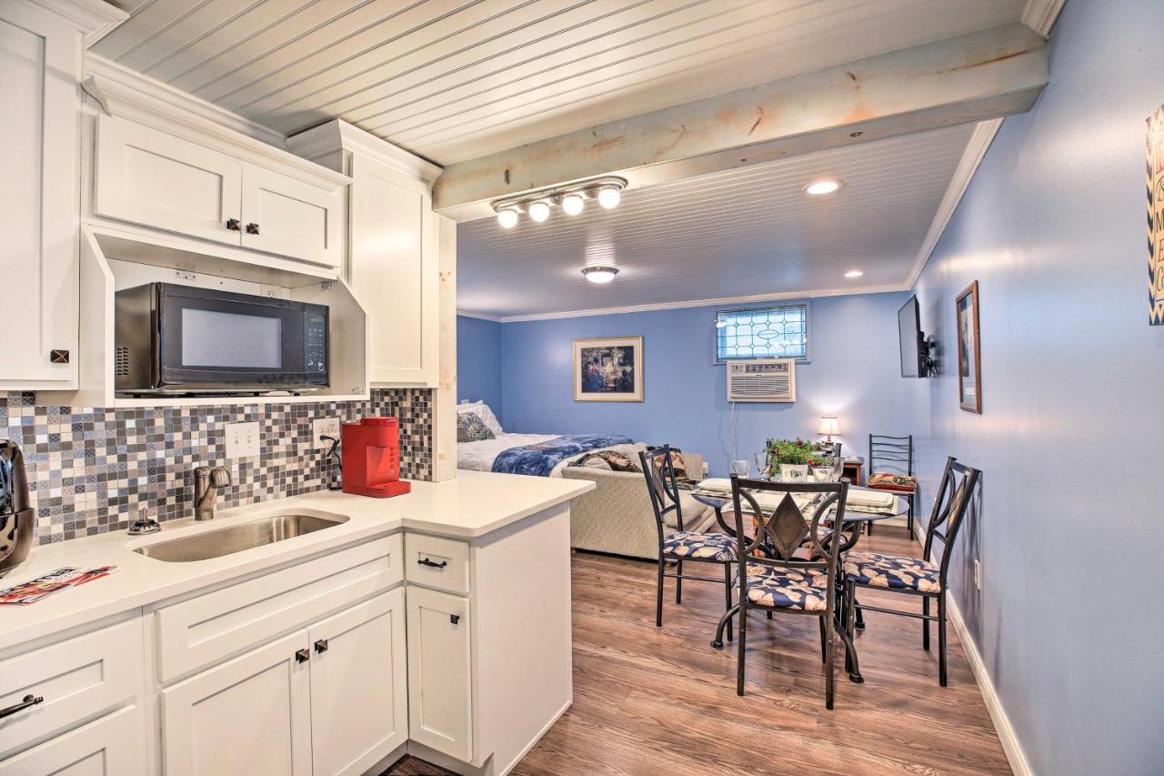 Updated Williamstown Apartment With Kitchen! Exteriör bild