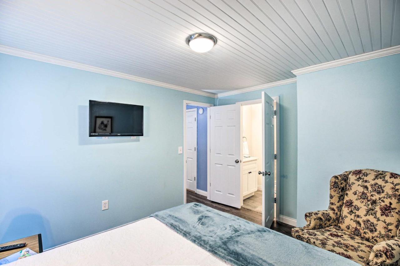 Updated Williamstown Apartment With Kitchen! Exteriör bild